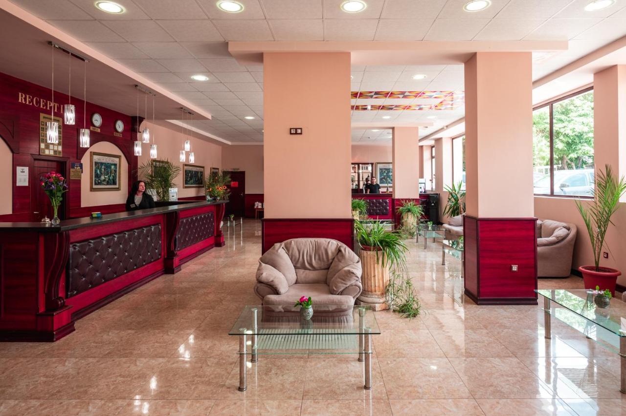 Hotel Paradise Green Park Goldstrand Exterior foto