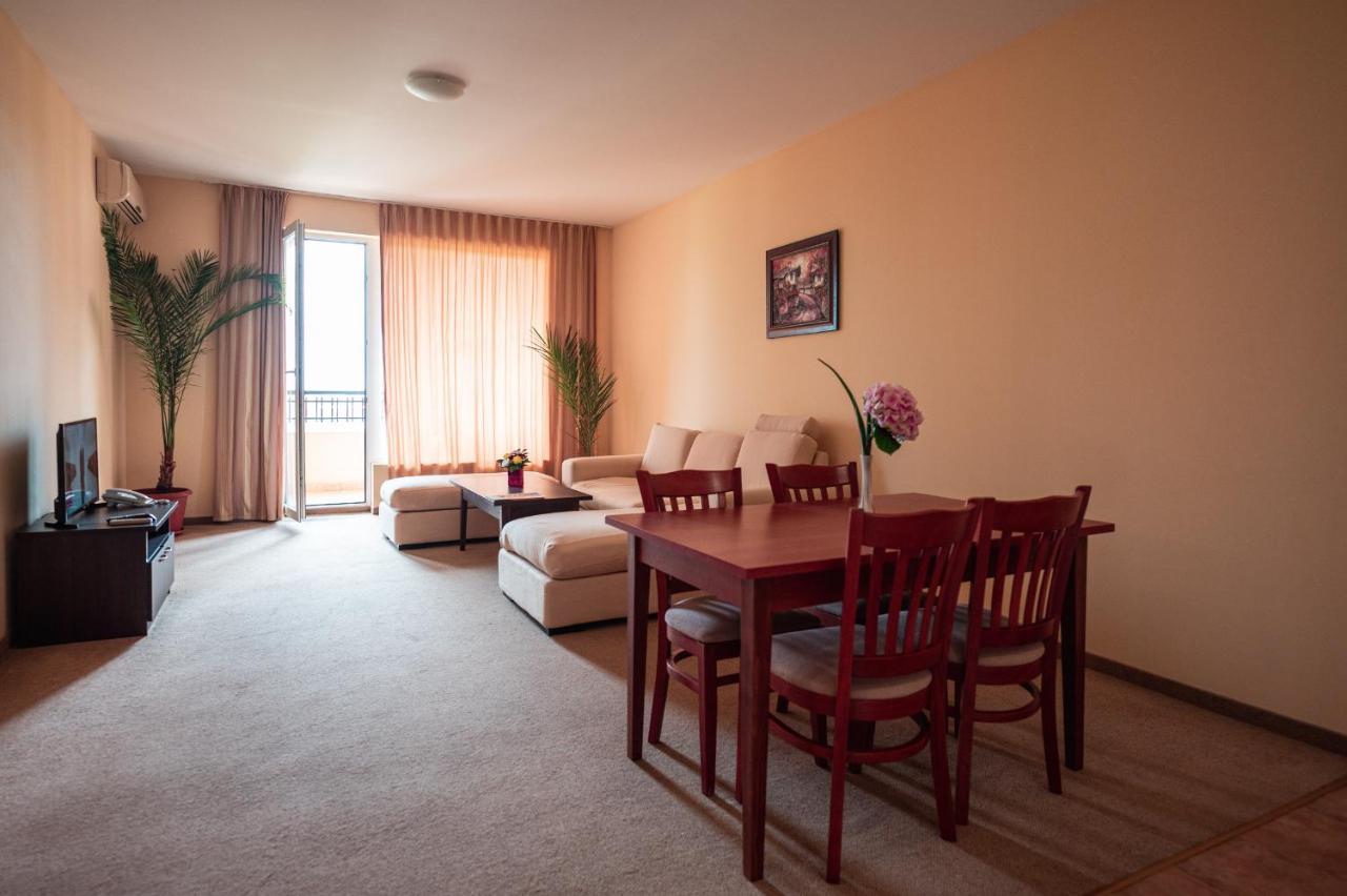 Hotel Paradise Green Park Goldstrand Exterior foto