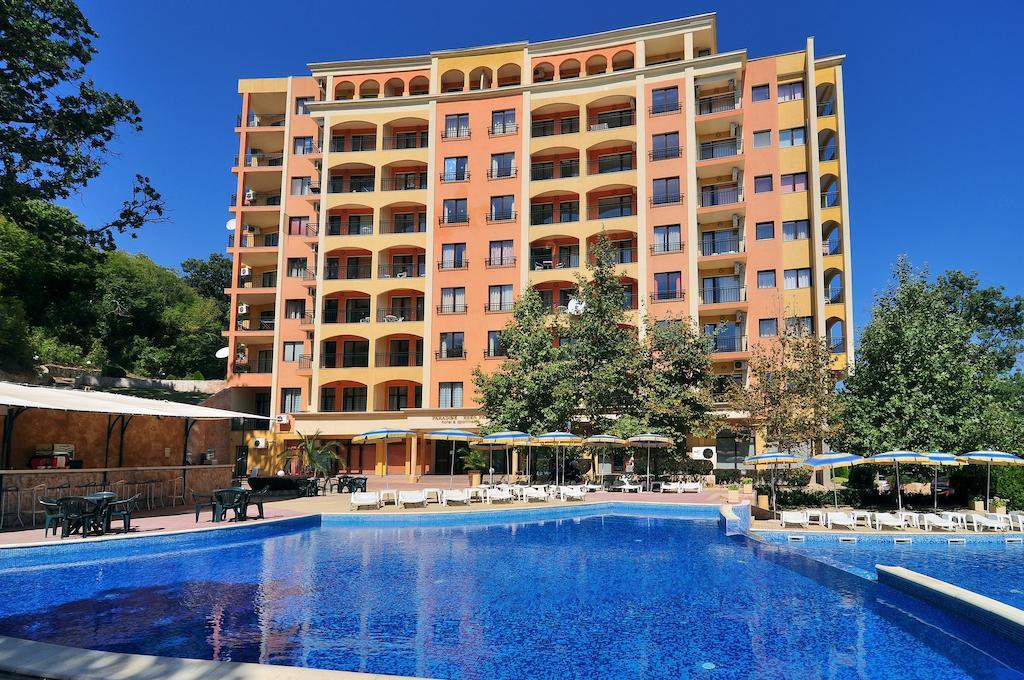 Hotel Paradise Green Park Goldstrand Exterior foto